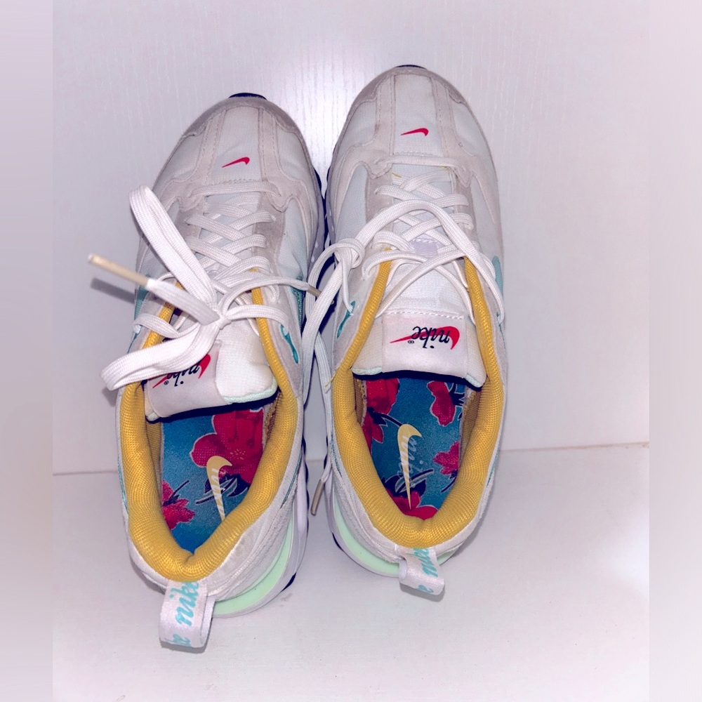Nix airmax womens size 8